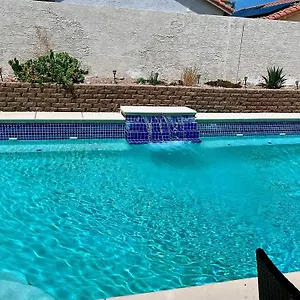 Amazing Heated Pool And Private Hot Tub 3br In Heart Of Lv Villa Las Vegas